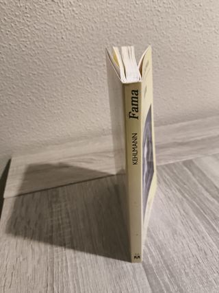 Fama: Una novela en nueve historias
