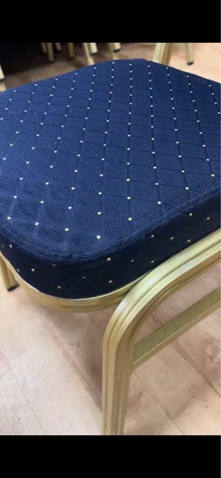 Sillas aluminio tapizada en azul 