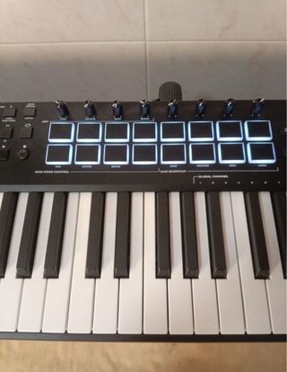 Teclado Maudio Oxygen Pro61