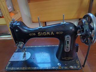 Maquina coser antigua Sigma