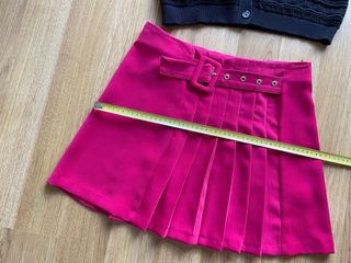 Falda mini tablas plisada hebillas Zara T.M