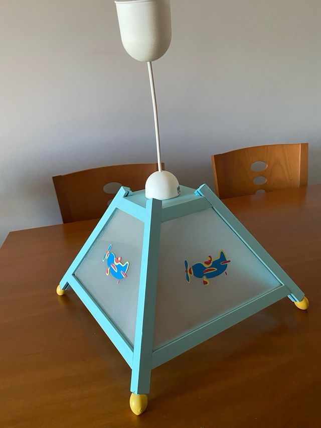 Lámpara de techo infantil