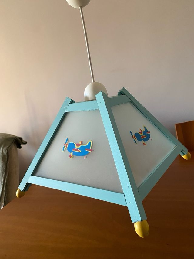 Lámpara de techo infantil