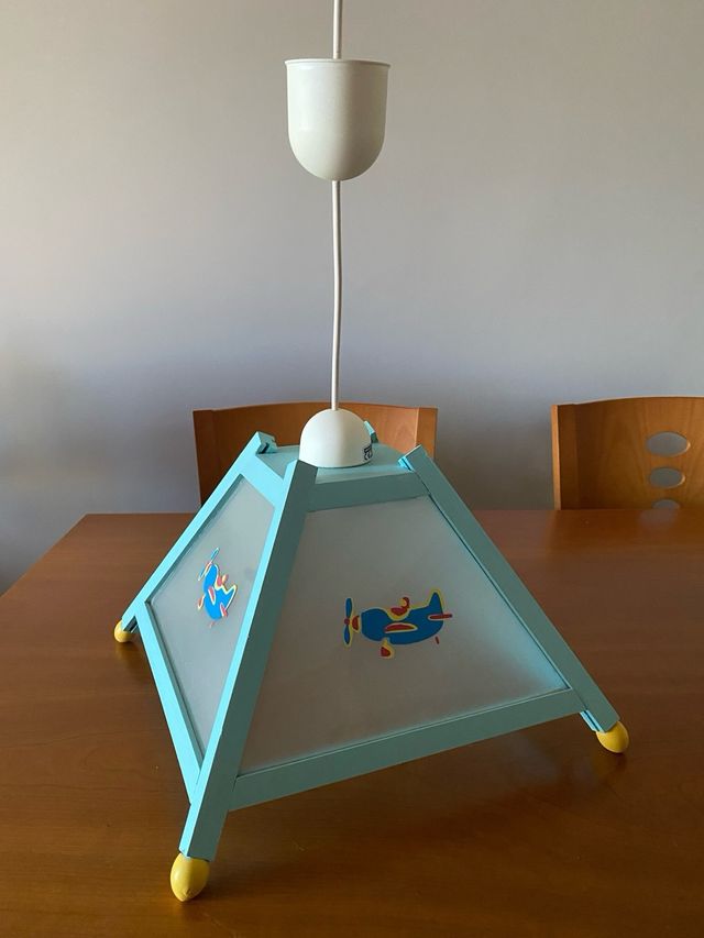 Lámpara de techo infantil