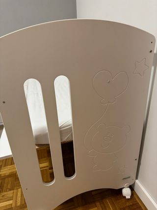 Cuna bebé con colchon y protector
