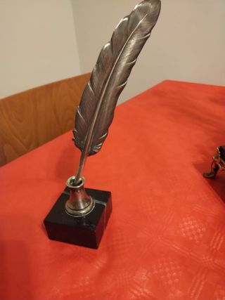 Pluma y tintero de plata 
