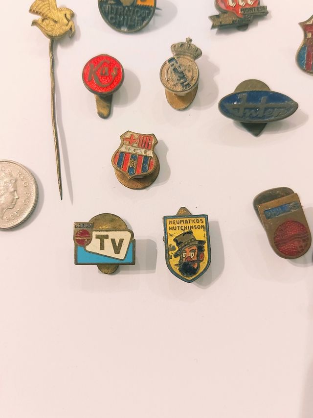 Insignias antiguas (salvo las 2 del Barça)