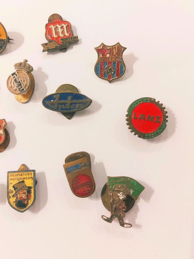 Insignias antiguas (salvo las 2 del Barça)