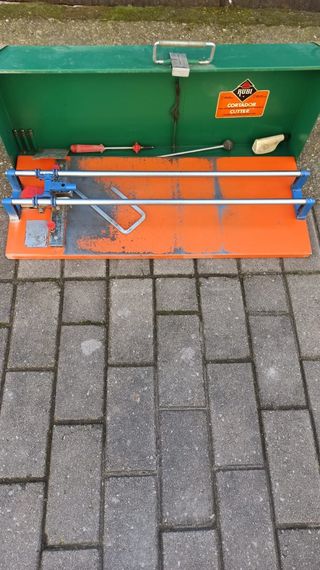 Maquina de cortar gres