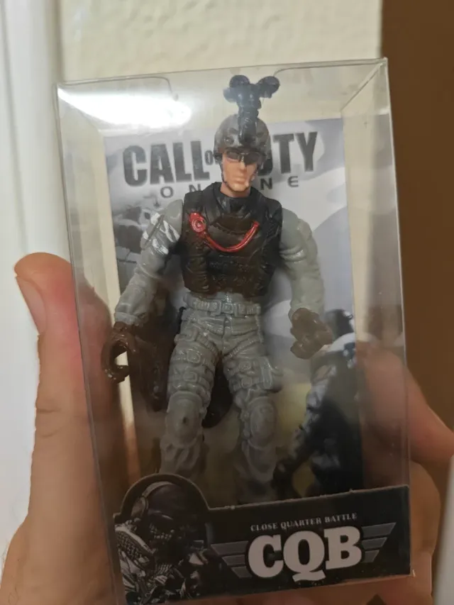 Figura Call Of Duty CQB y colgante