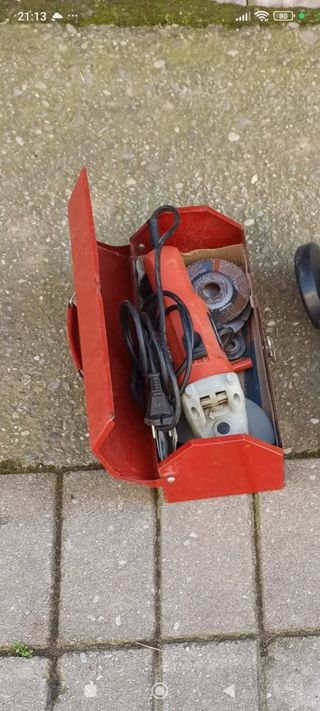 Radial pequeña con caja