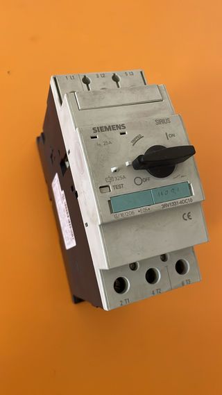 SIEMENS S2 3RV1331-4DC10
