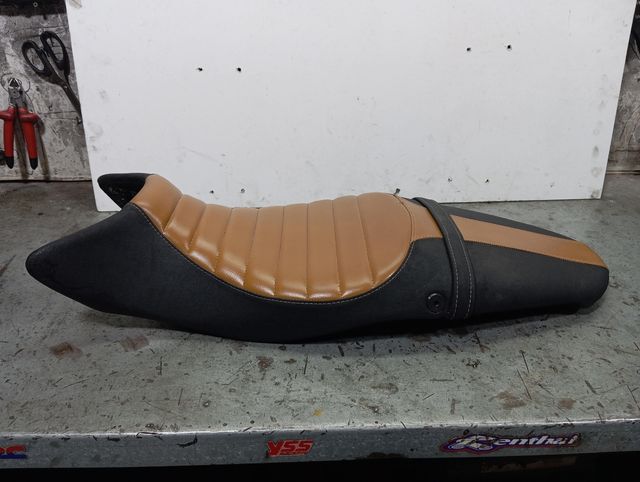 Asientos Gel Triumph Street Triple 2010