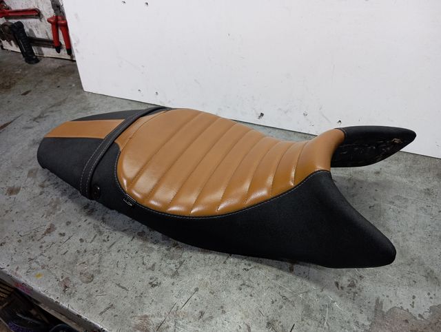 Asientos Gel Triumph Street Triple 2010