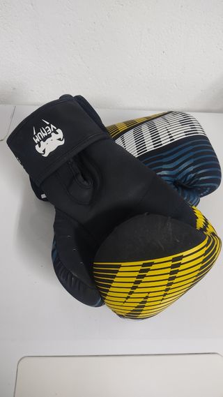 Guantes de boxeo venus nuevos sin uso