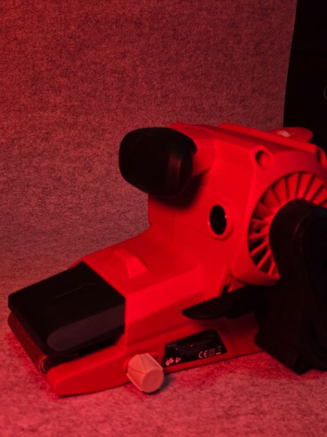 Levigatrice a nastro Enkho