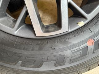 Llantas y neumaticos Jeep Wragler Sahara 2023
