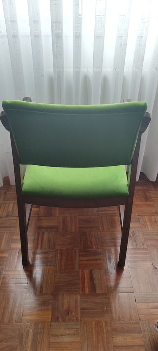 Butacas-Sillon brazos madera.