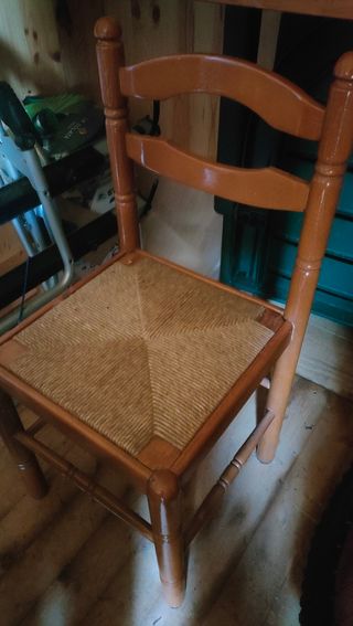 Tavolo e sedie allungabili