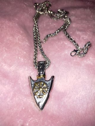 Punta de lanza con cadena.Amuleto vikingo