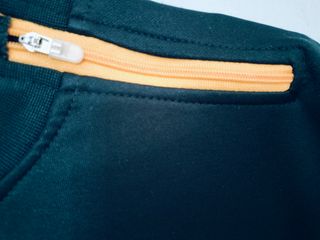 Sudadera futbol sala hombre negro, naranja. T-L