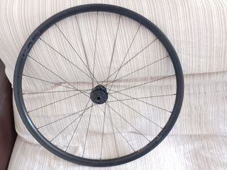 Llantas 700  para bicicleta gravel.