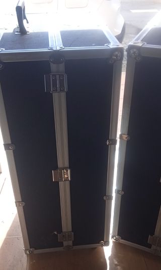 Cajas grandes para aportar estrumentos