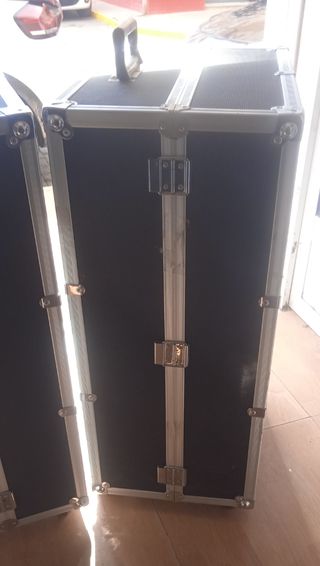 Cajas grandes para aportar estrumentos