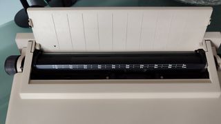 Maquina de escribirlo Olivetti