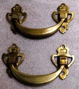 Manici antichi per baule o cassapanca.