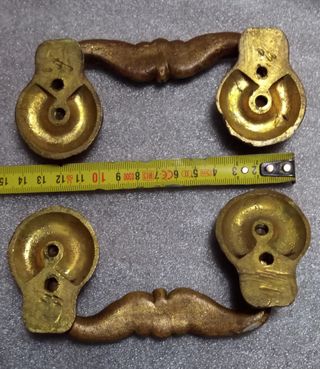 Manici antichi per baule o cassapanca.