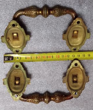 Manici antichi per baule o cassapanca.