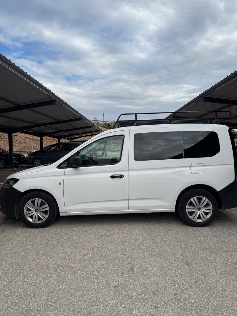 Volkswagen Caddy 2022 - foto 1