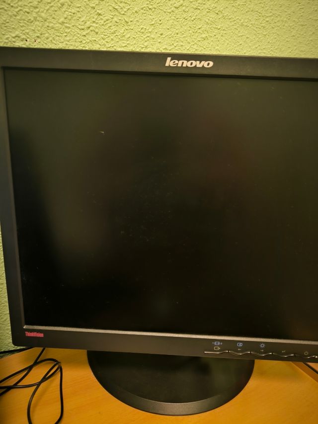 Monitor Lenovo