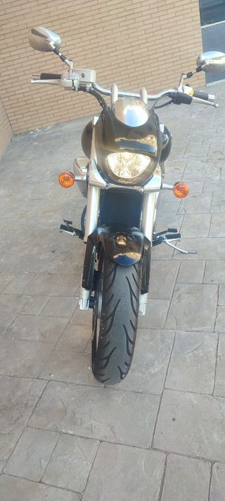 Suzuki intruder 800M