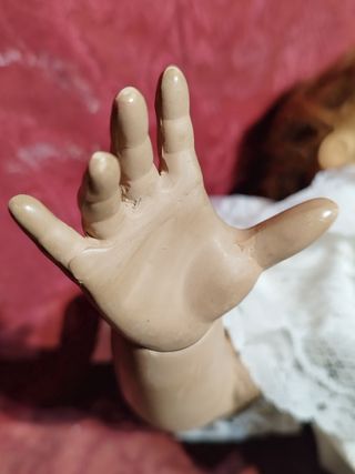 ANTIGUA MUÑECA GUENDALINA