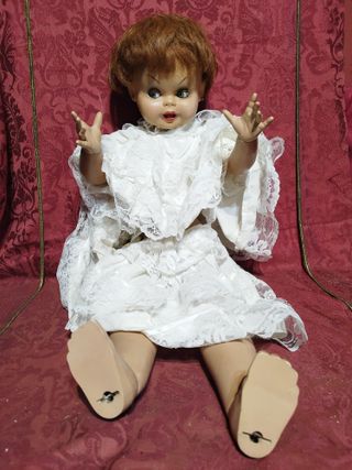 ANTIGUA MUÑECA GUENDALINA