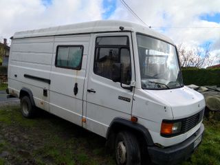 Mercedes  609d 
