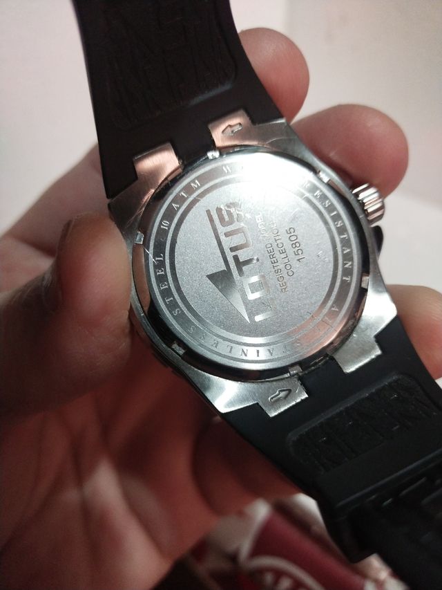 Reloj Lotus