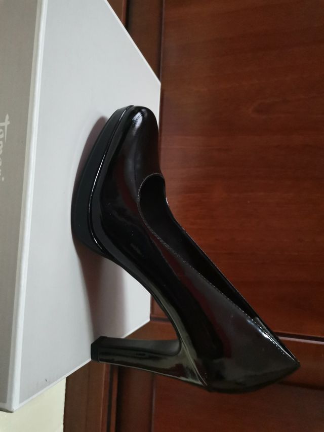 Zapatos negros de tacón y plataforma