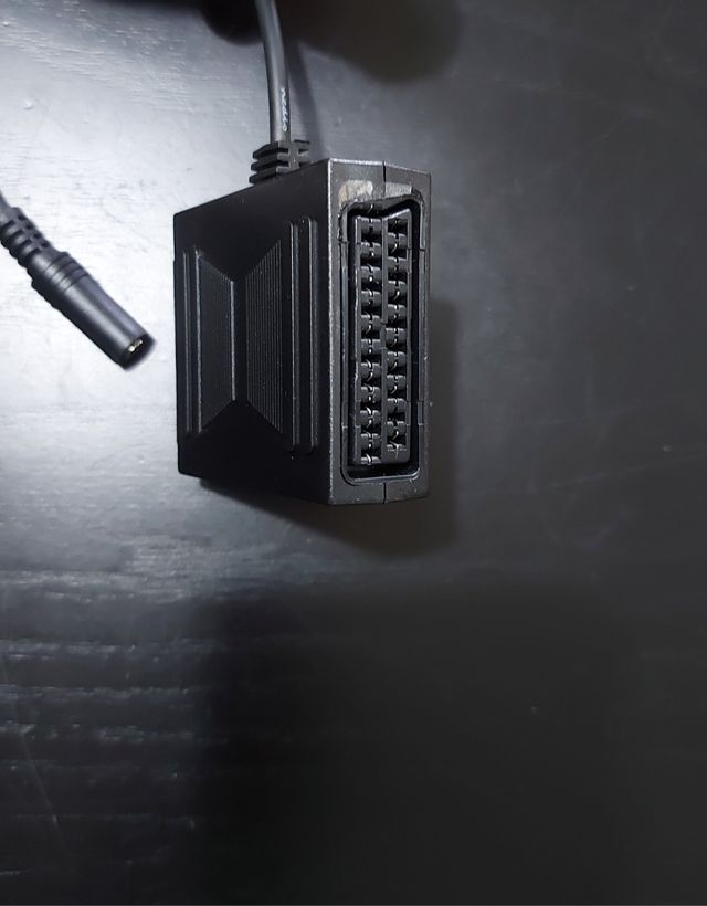 ADAPTADOR SCART PARA AURICULARES