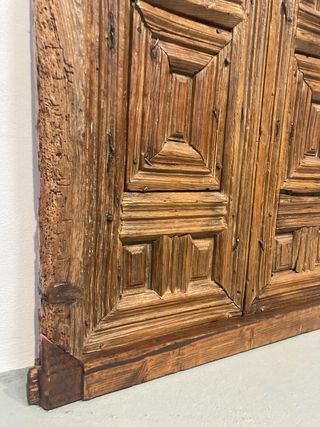 Antigua ventana de madera rustica