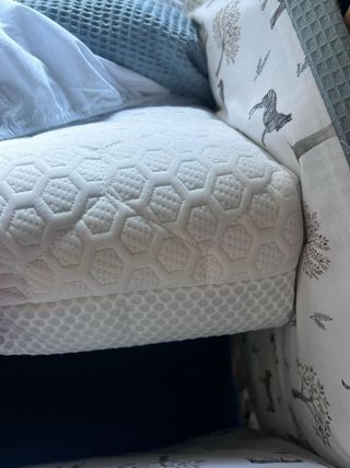 Cuna y cambiador bebe