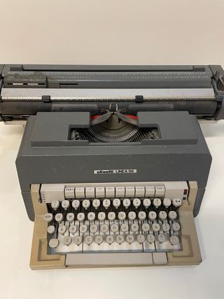 Maquina de Escribir Olivetti