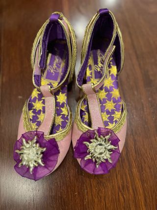 Disfraz Rapuncel con capa y zapatos