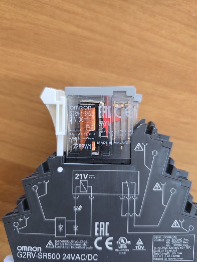 Relè Omron G2RV-SR500