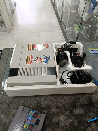 CONSOLA NINTENDO NES (C)