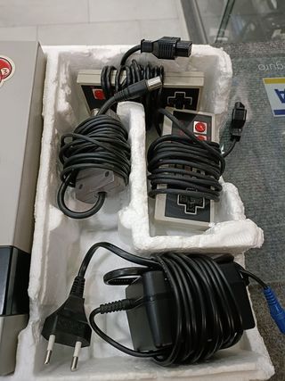 CONSOLA NINTENDO NES (C)