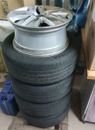 5 Cerchi in lega da 16" + 4 gomme