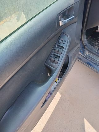 DESPIECE TOYOTA AVENSIS 2007